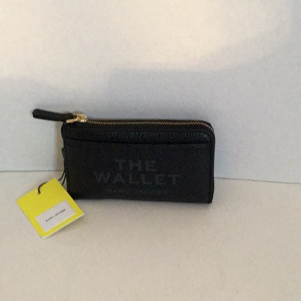 The Leather Top-zip Multi Wallet